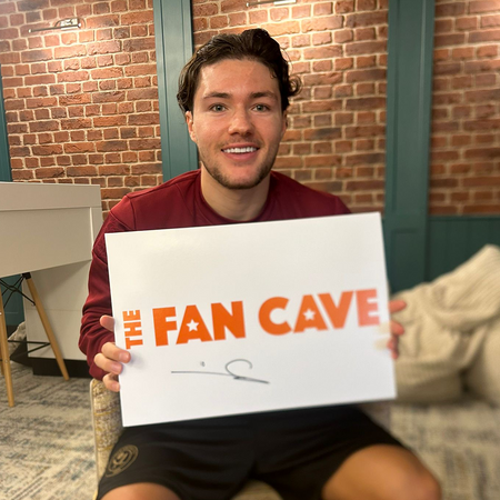 Sheffield United Star Callum O’Hare Joins The Fan Cave Memorabilia for Exclusive Private Signing