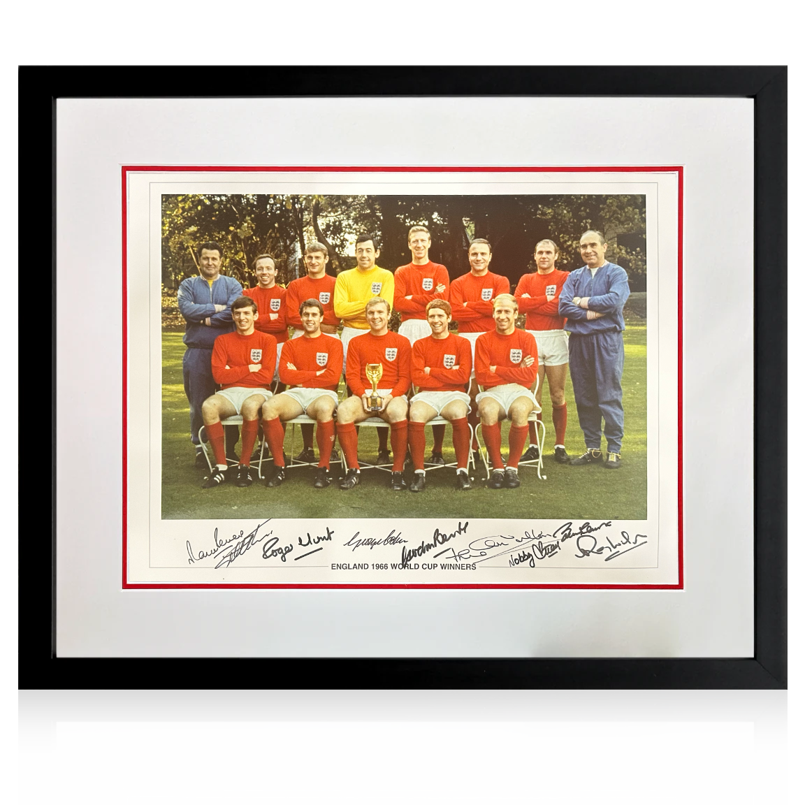 1966 England Signed By 9 Image Iconic Frame 2 The Fan Cave Memorabilia 1966-england-signed-by-9-image-iconic-frame-2-the-fan-cave-memorabilia