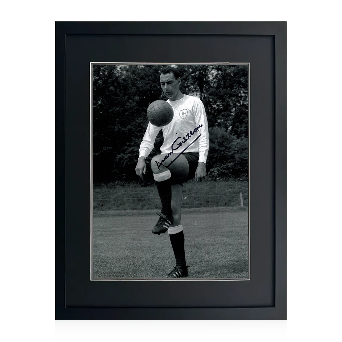 Alan Gilzean Signed Tottenham Hotspur 16x12 Image Compact Frame