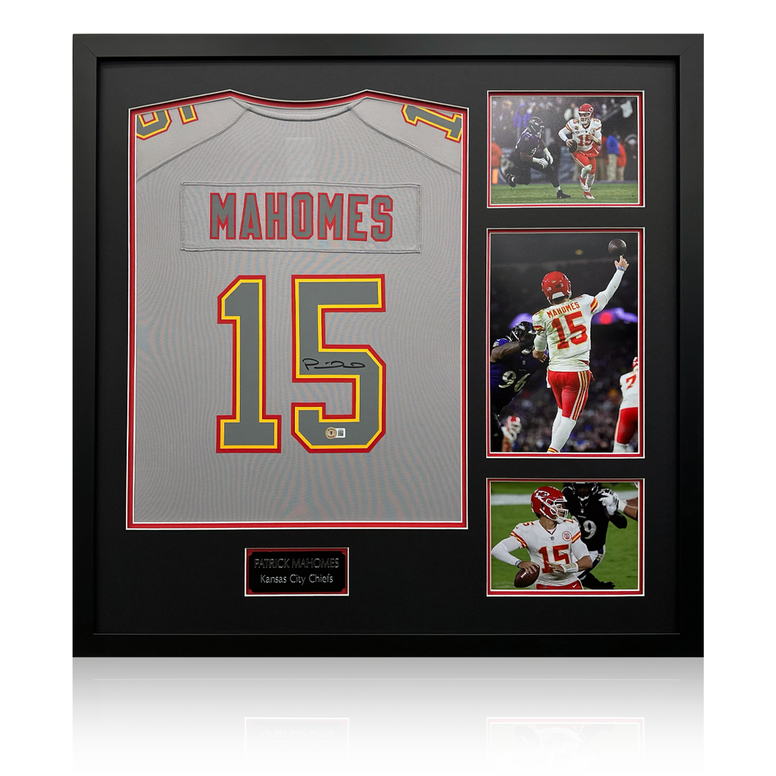 Patrick Mahomes Signed Kansas City Chiefs White Jersey Elite Frame (Beckett)