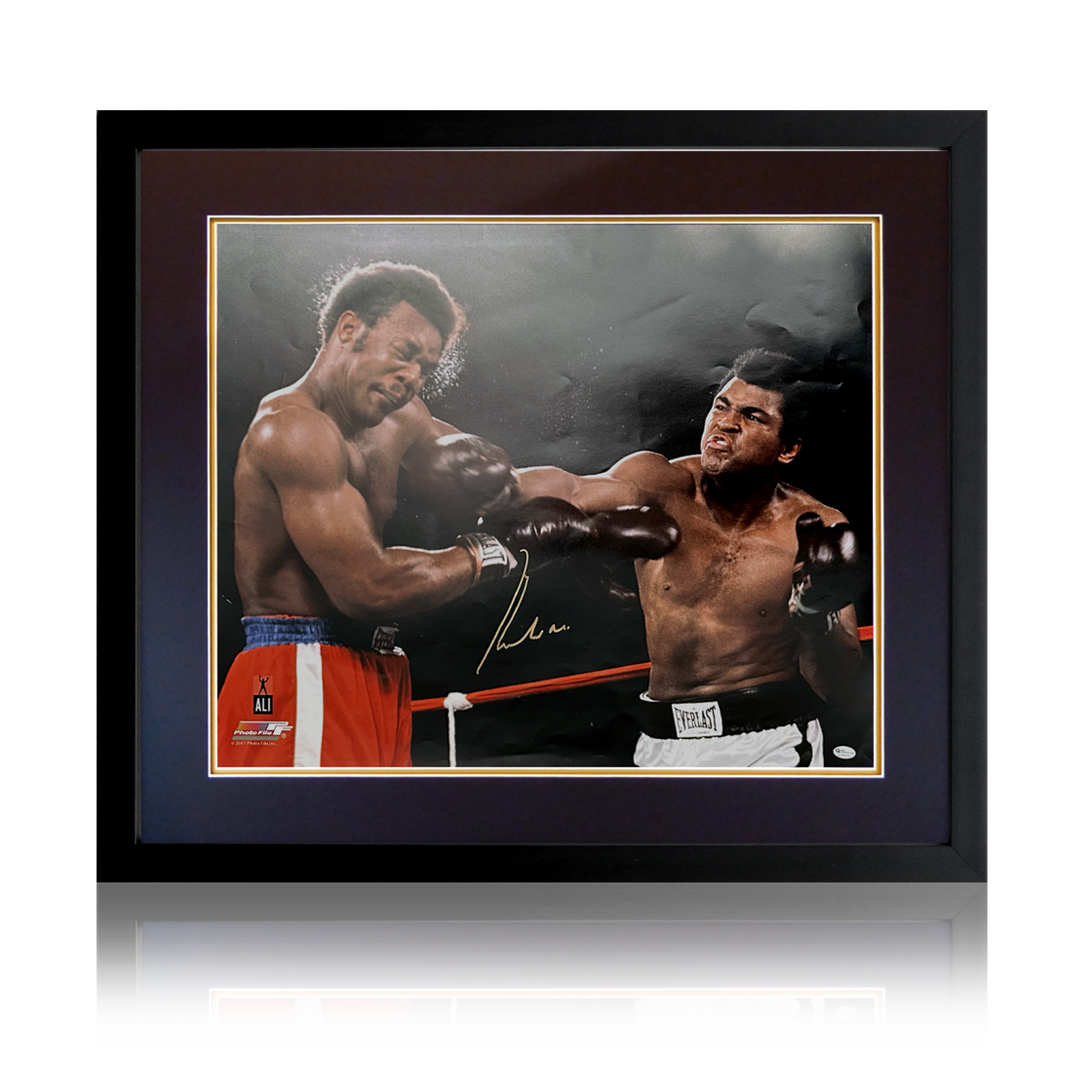 Muhammad Ali Signed Rumble in the Jungle Display (Online Authentics)