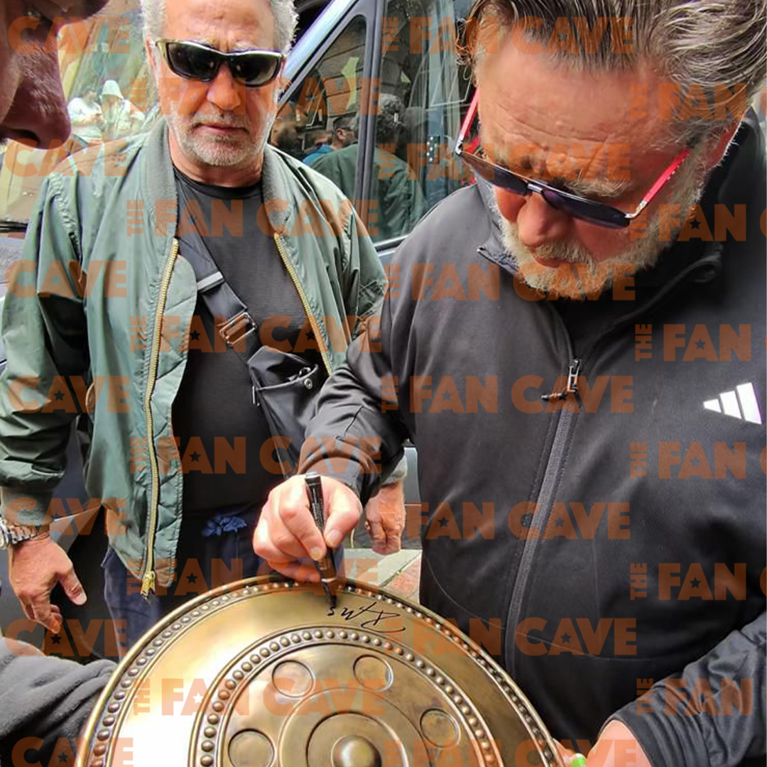 Russell Crowe Signed Gladiator Shield