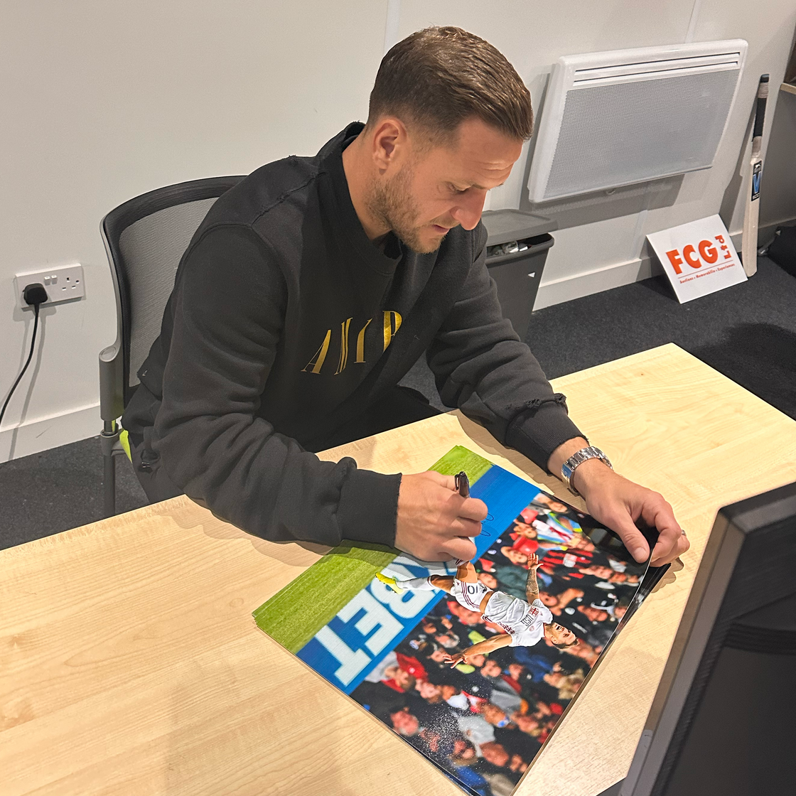 Billy Sharp Signed First Premier League Goal Sheffield United Mount