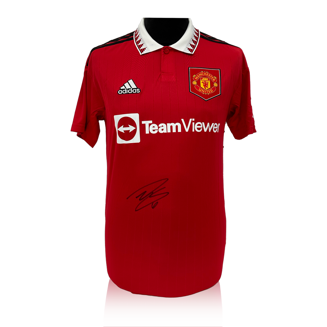 Weekly Auction: Lisandro Martínez Front Signed Manchester United Shirt